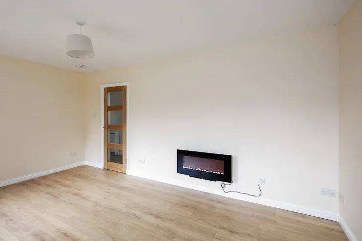 Flat Falcon Road West in City of Edinburgh