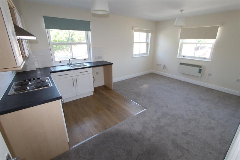 Flat Heathfield Road in Portsmouth