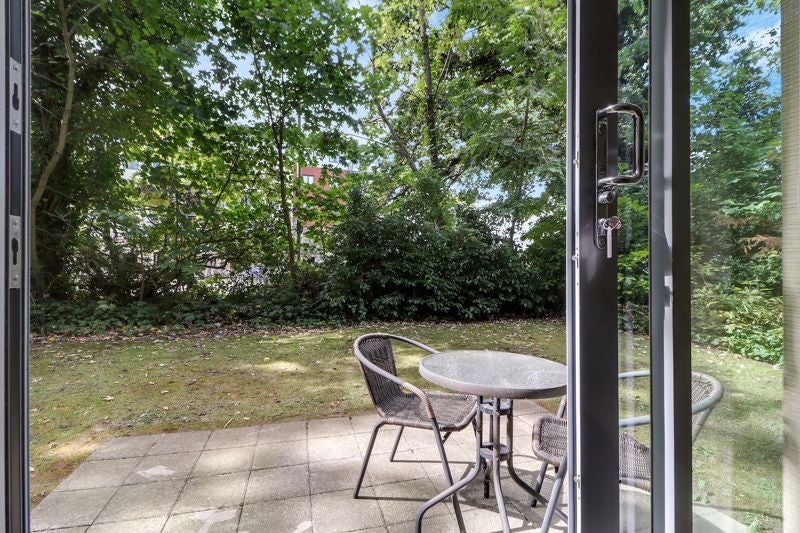 Flat Coombe Way in Rushmoor
