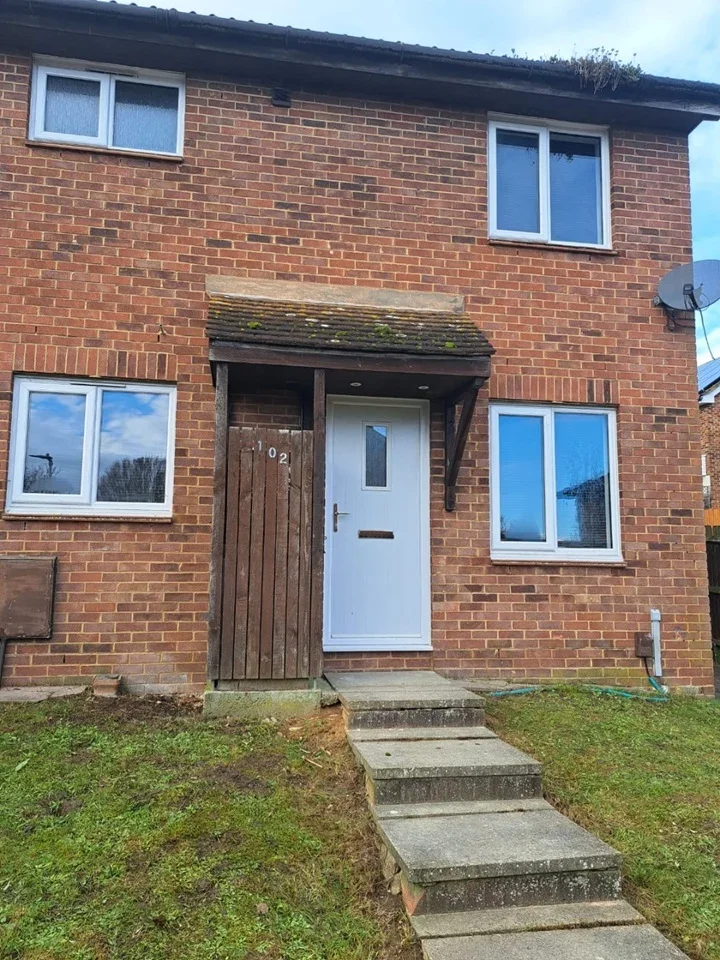 House Stour Close in Strood