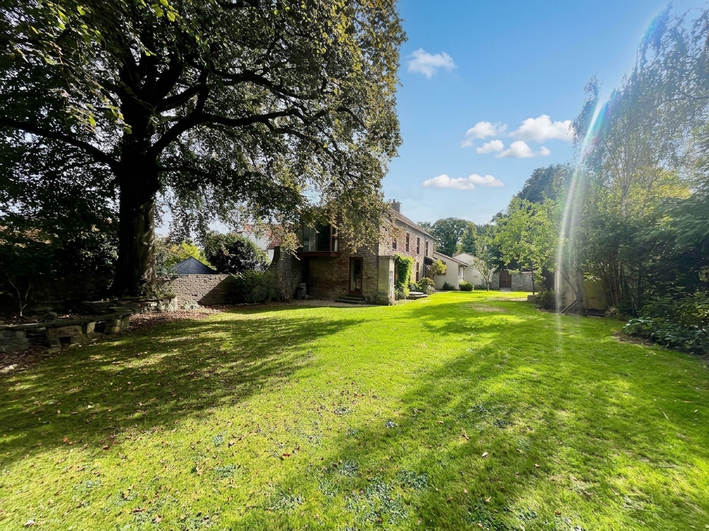 House Castle Close in Flax Bourton