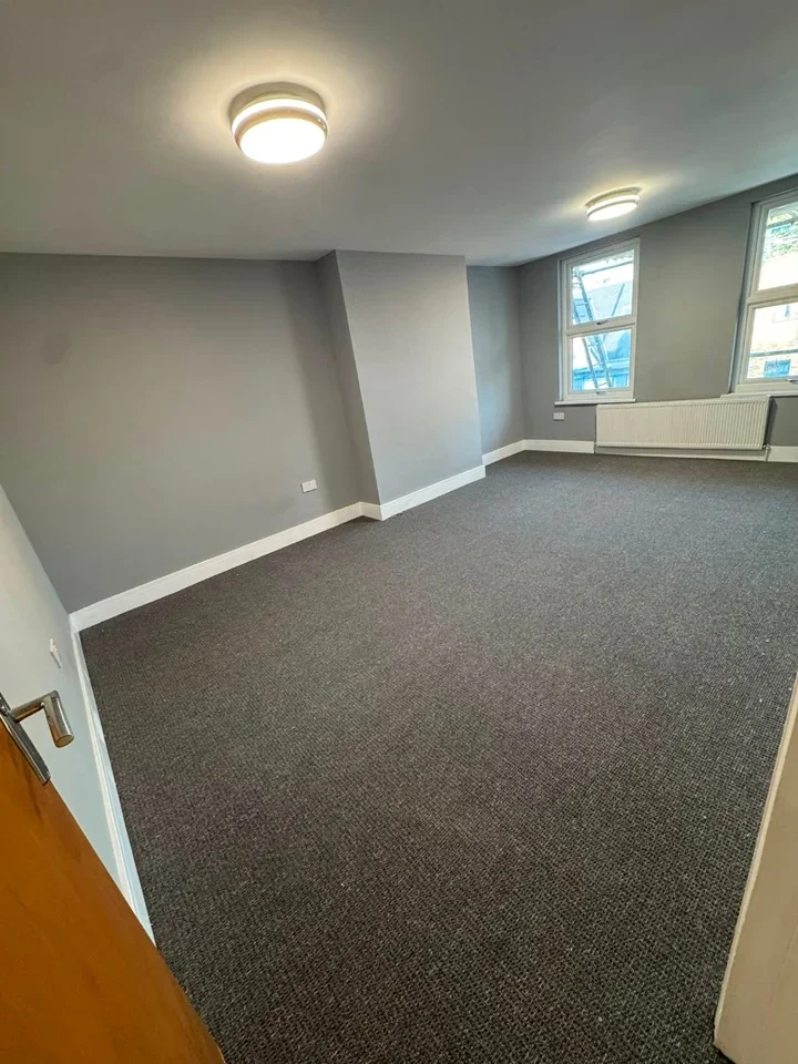 Flat South Road in Greater London