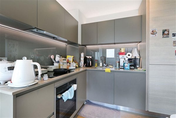 Flat Kidbrooke Park Road in Greater London