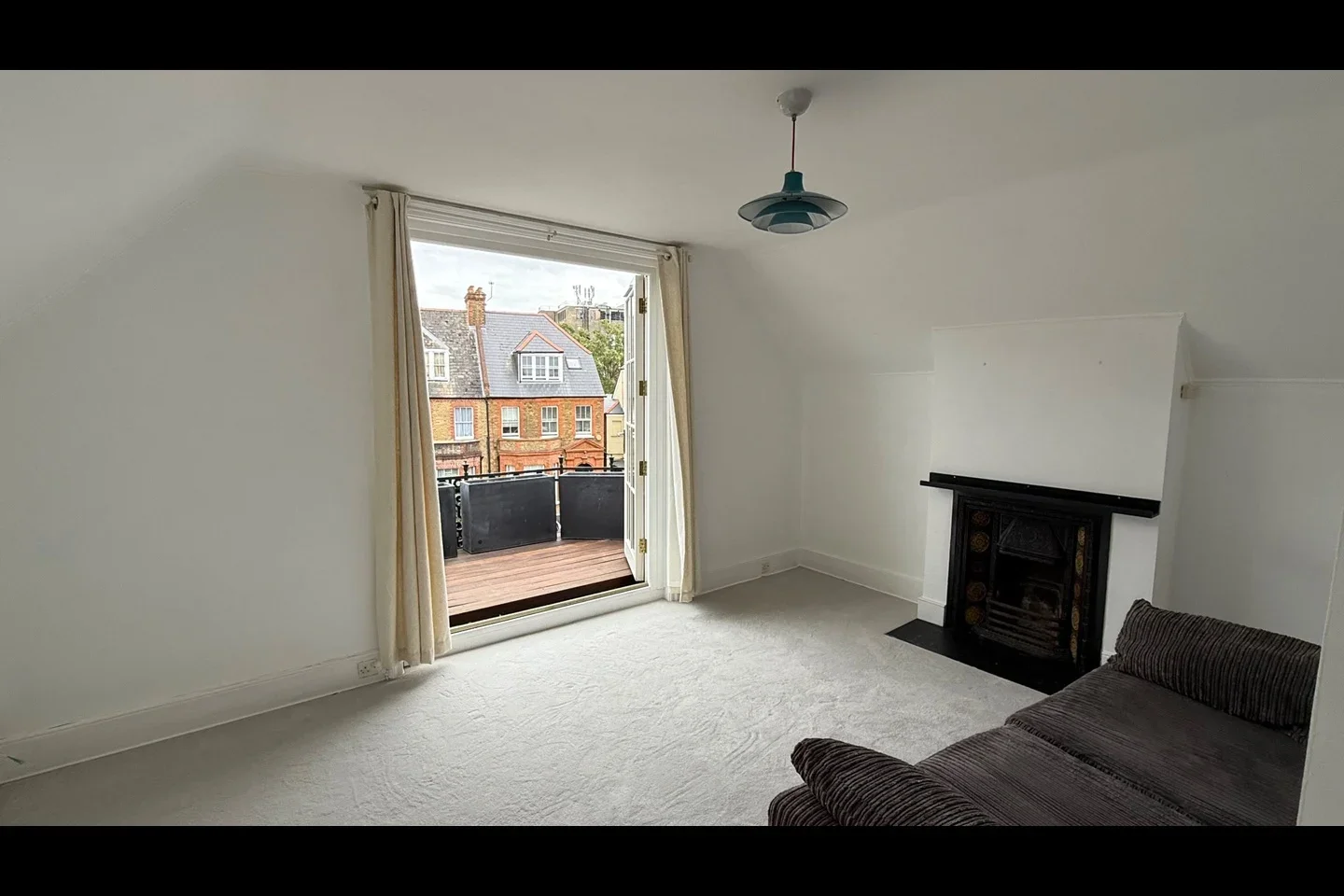 Flat Killieser Avenue in Greater London