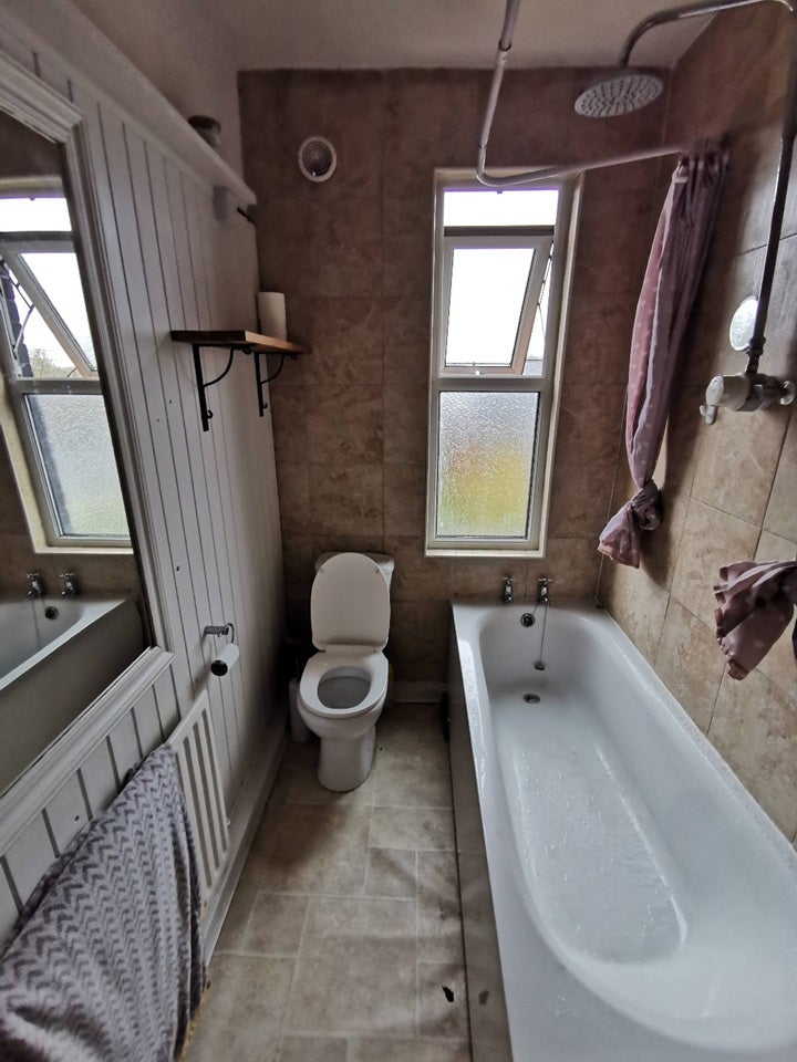 Room Morris Lane in Leeds