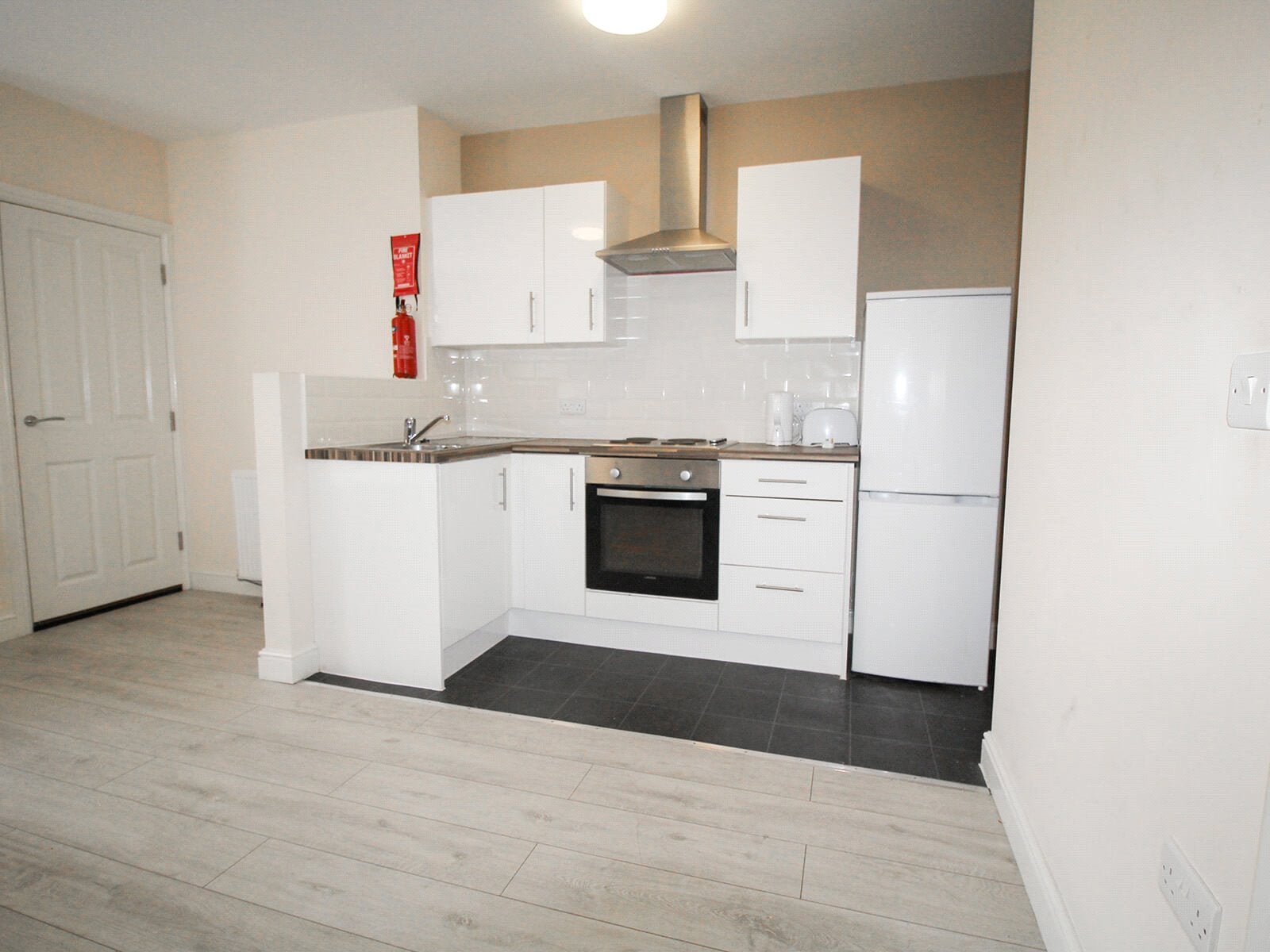Flat Clarendon Road in Leeds