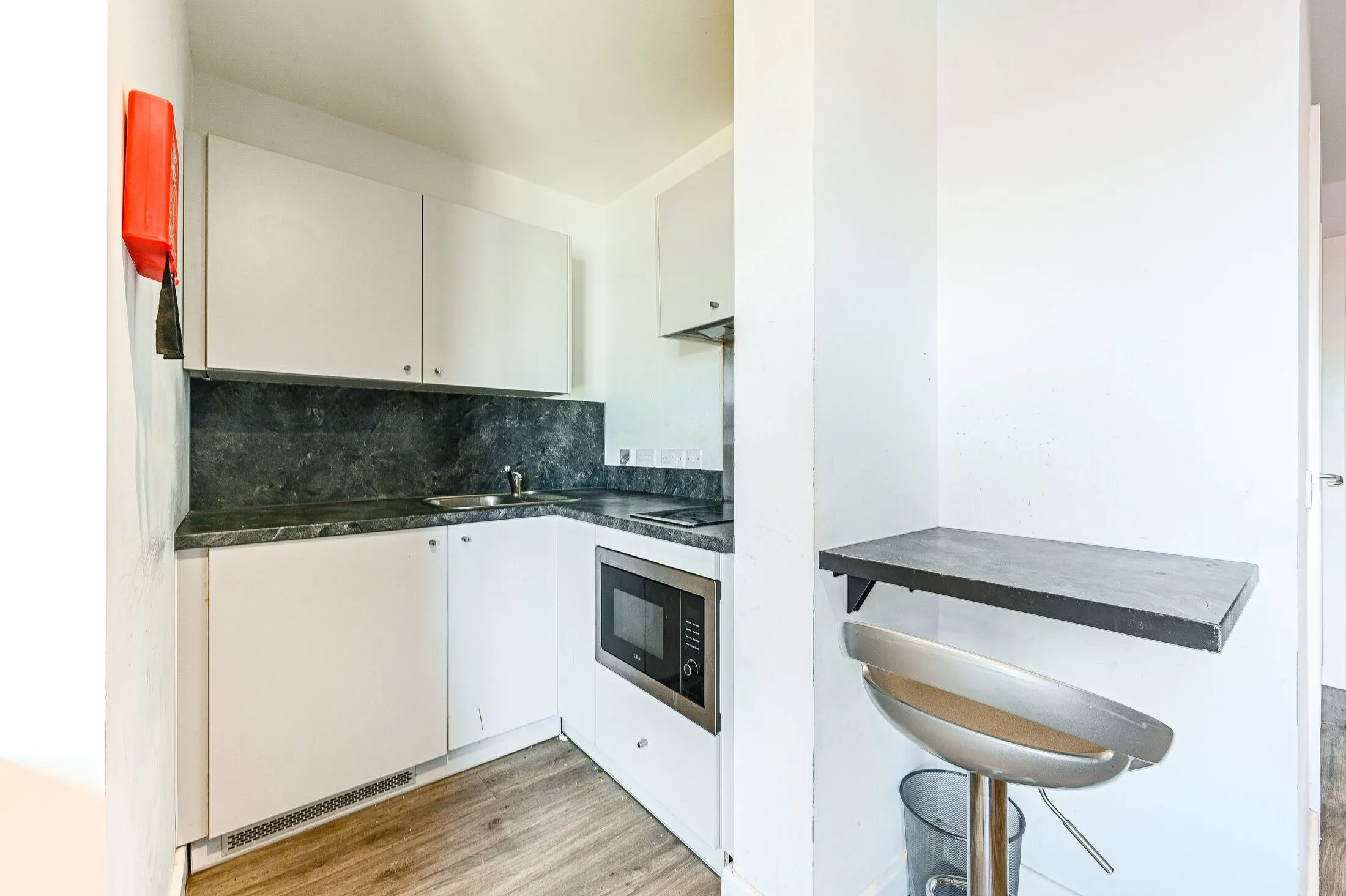 Flat Mercy Terrace in Greater London