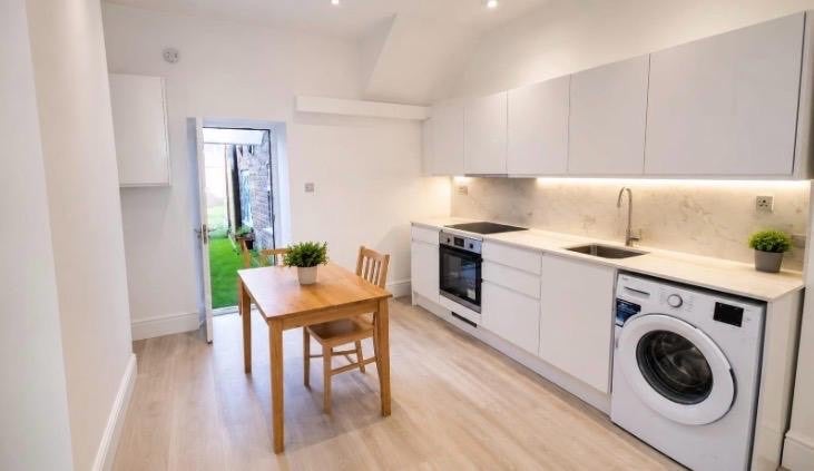 Room Bryantwood Road in Greater London