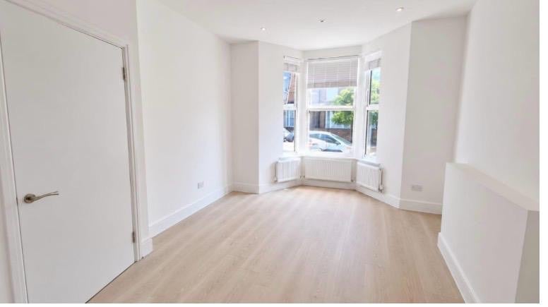 Room Bryantwood Road in Greater London