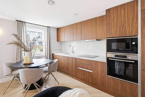 Flat Great Cumberland Place in City of Westminster