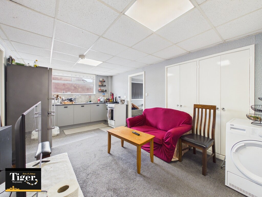 Flat Edelston Road in Blackpool