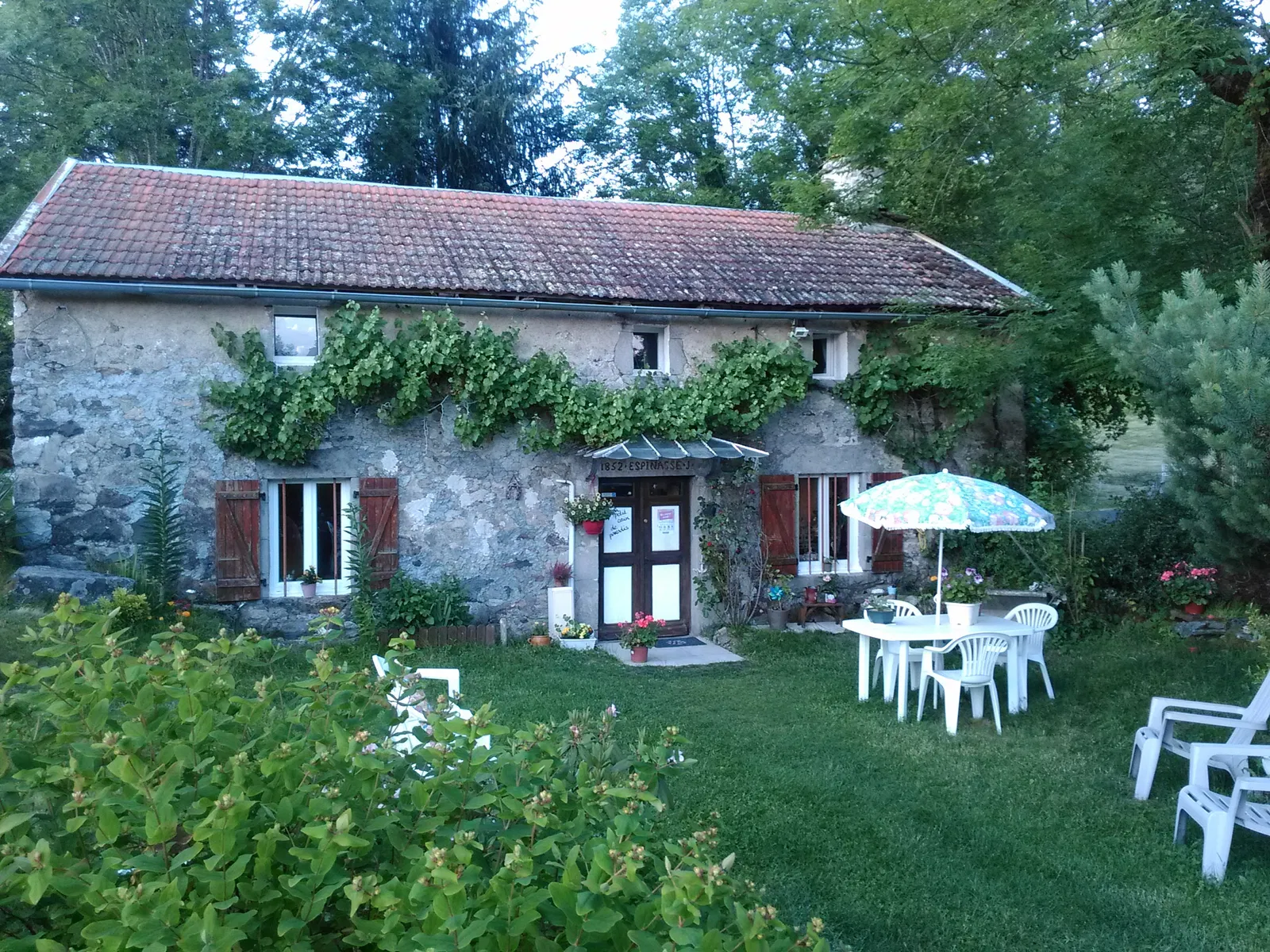 Room Route de la Scierie in Lanobre