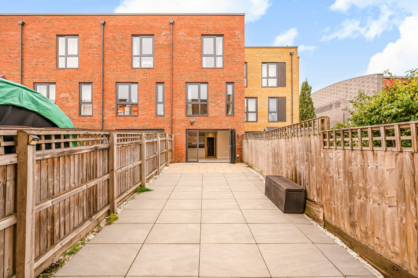 House Huntingfield Road in Greater London
