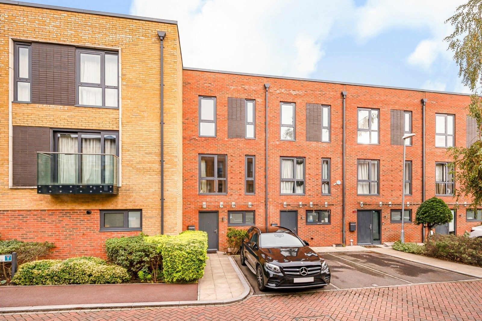 House Huntingfield Road in Greater London