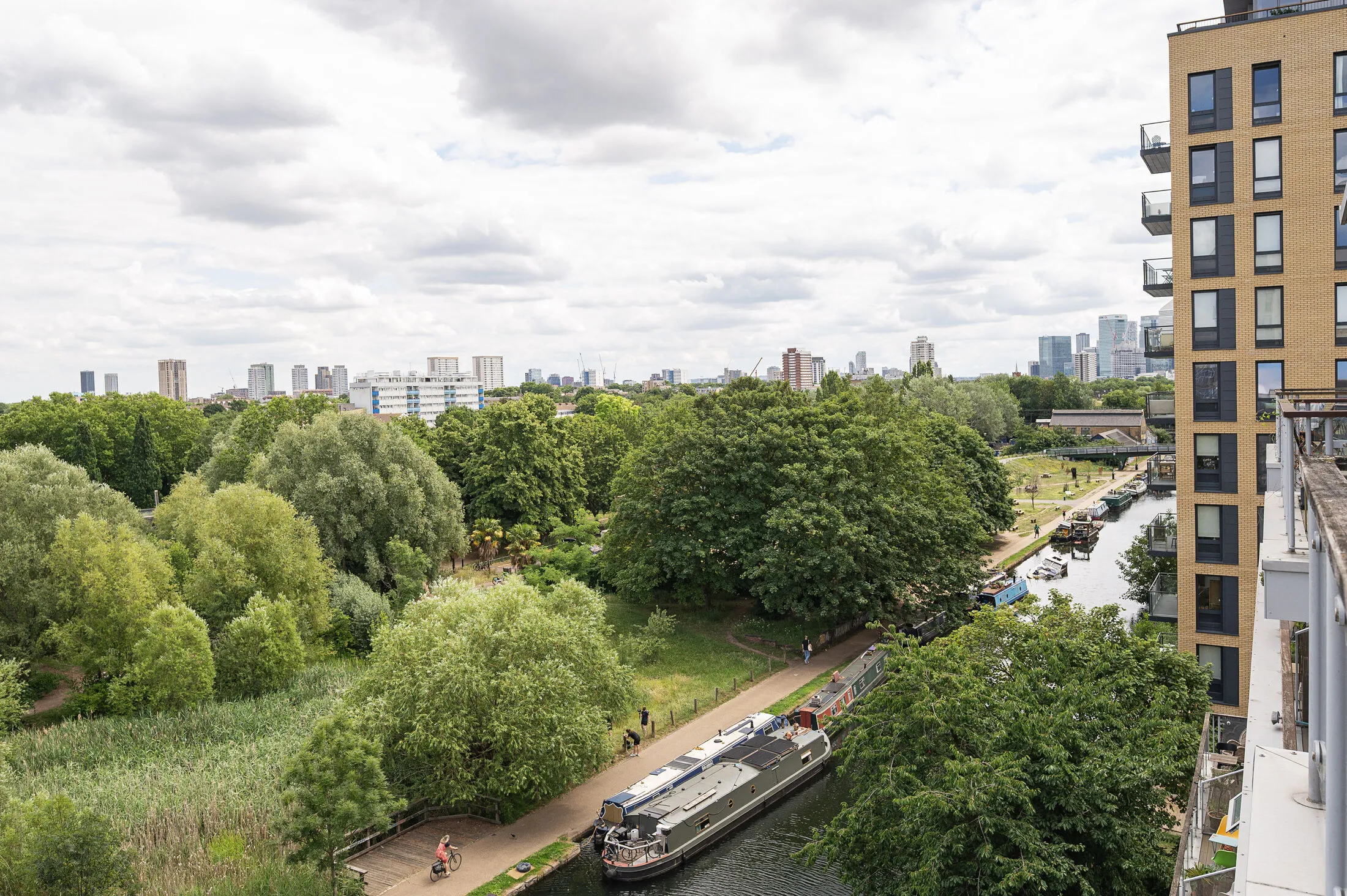 Flat Palmers Road in Greater London