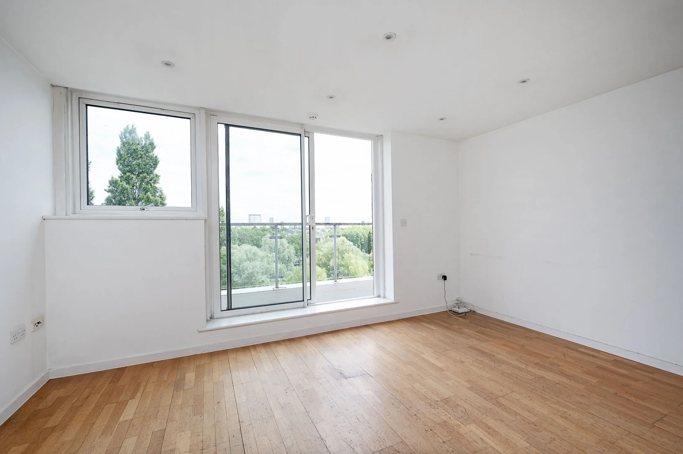 Flat Palmers Road in Greater London