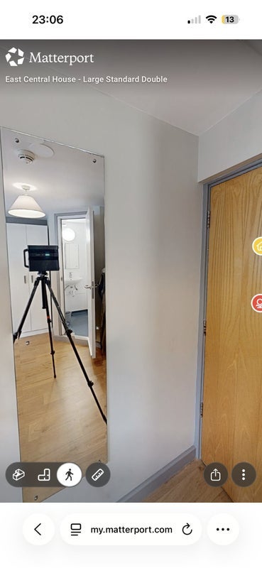 Room Lever Street in Greater London