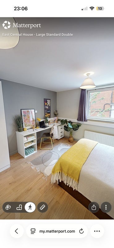 Room Lever Street in Greater London