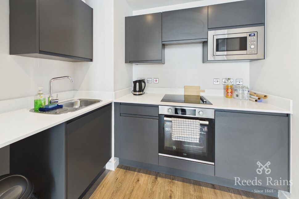 Flat Ordsall Lane in Salford