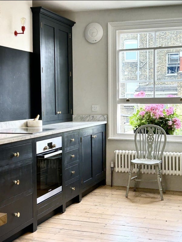 Room Ravensdon Street in Greater London