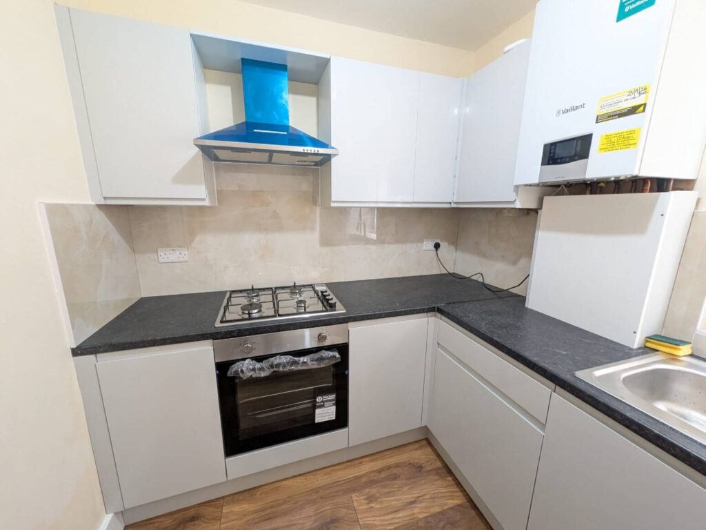 Flat Rainham Road in Greater London