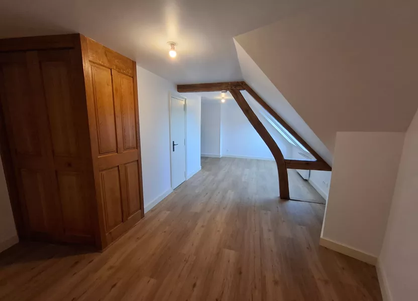 Flat Place Saint-Jacques in Compiègne