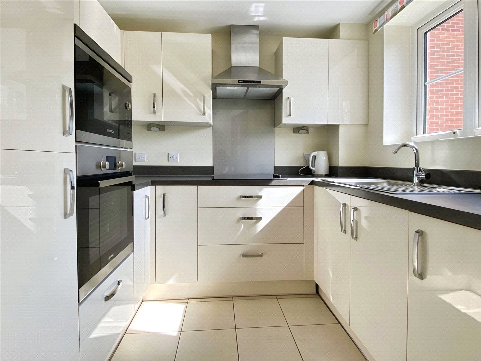Flat Wellington Road in Wokingham