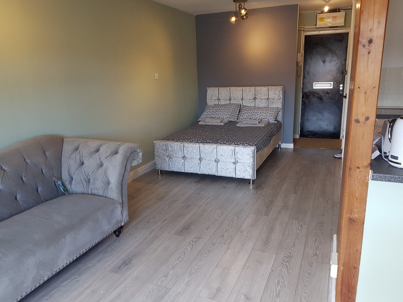 Flat Radford Road in Royal Leamington Spa