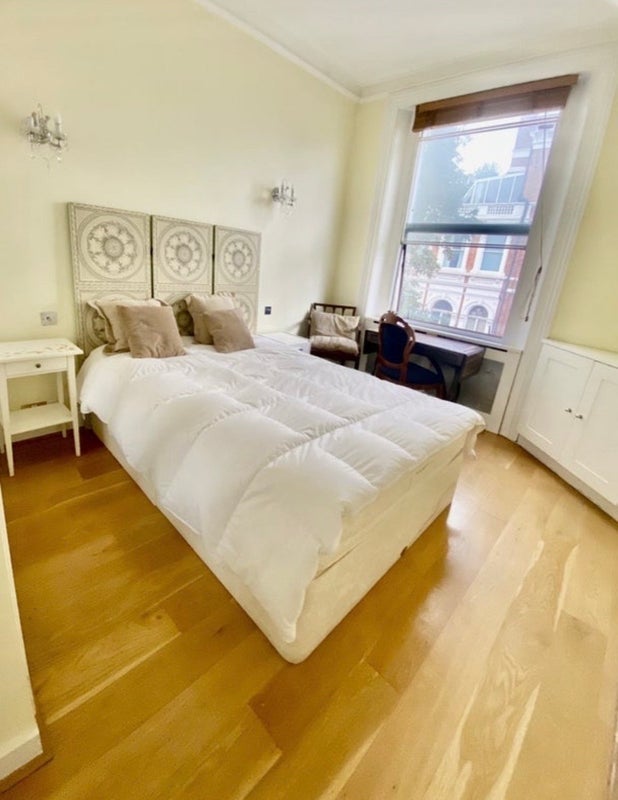 Room Cromwell Road in Greater London