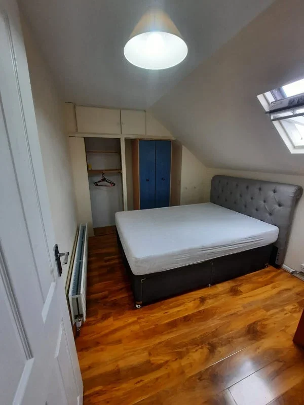 Room Ryland Close in Greater London