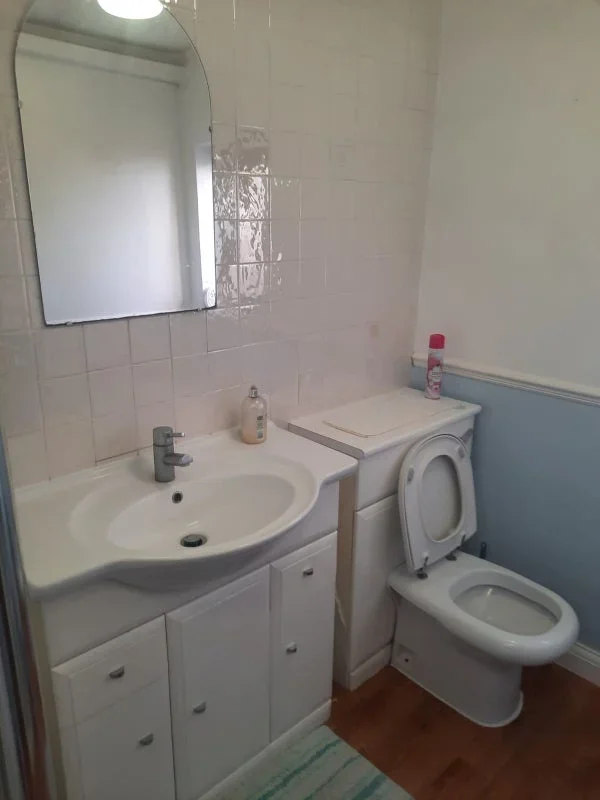 Room Ryland Close in Greater London