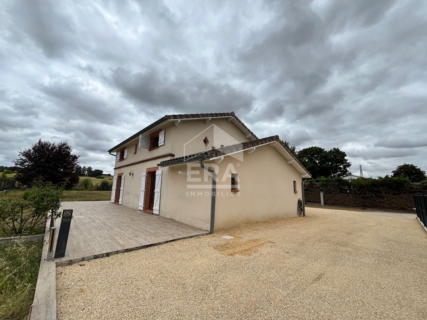 House Autoroute des Deux Mers in Castelnau-d'Estrétefonds