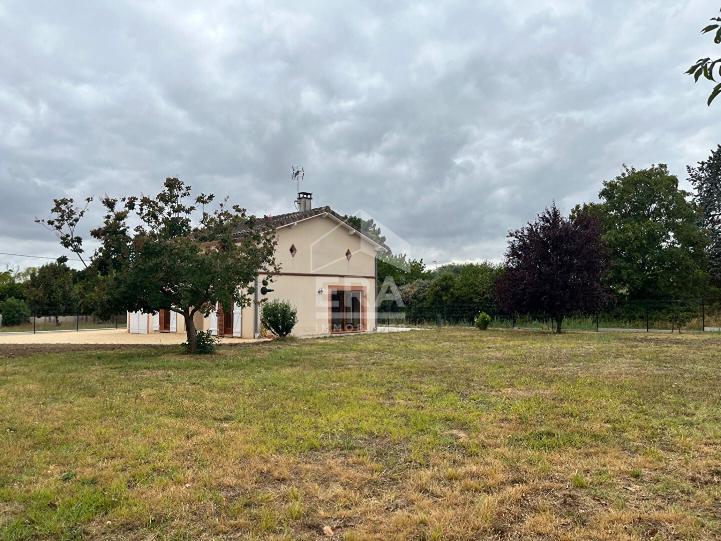 Maison Autoroute des Deux Mers à Castelnau-d'Estrétefonds