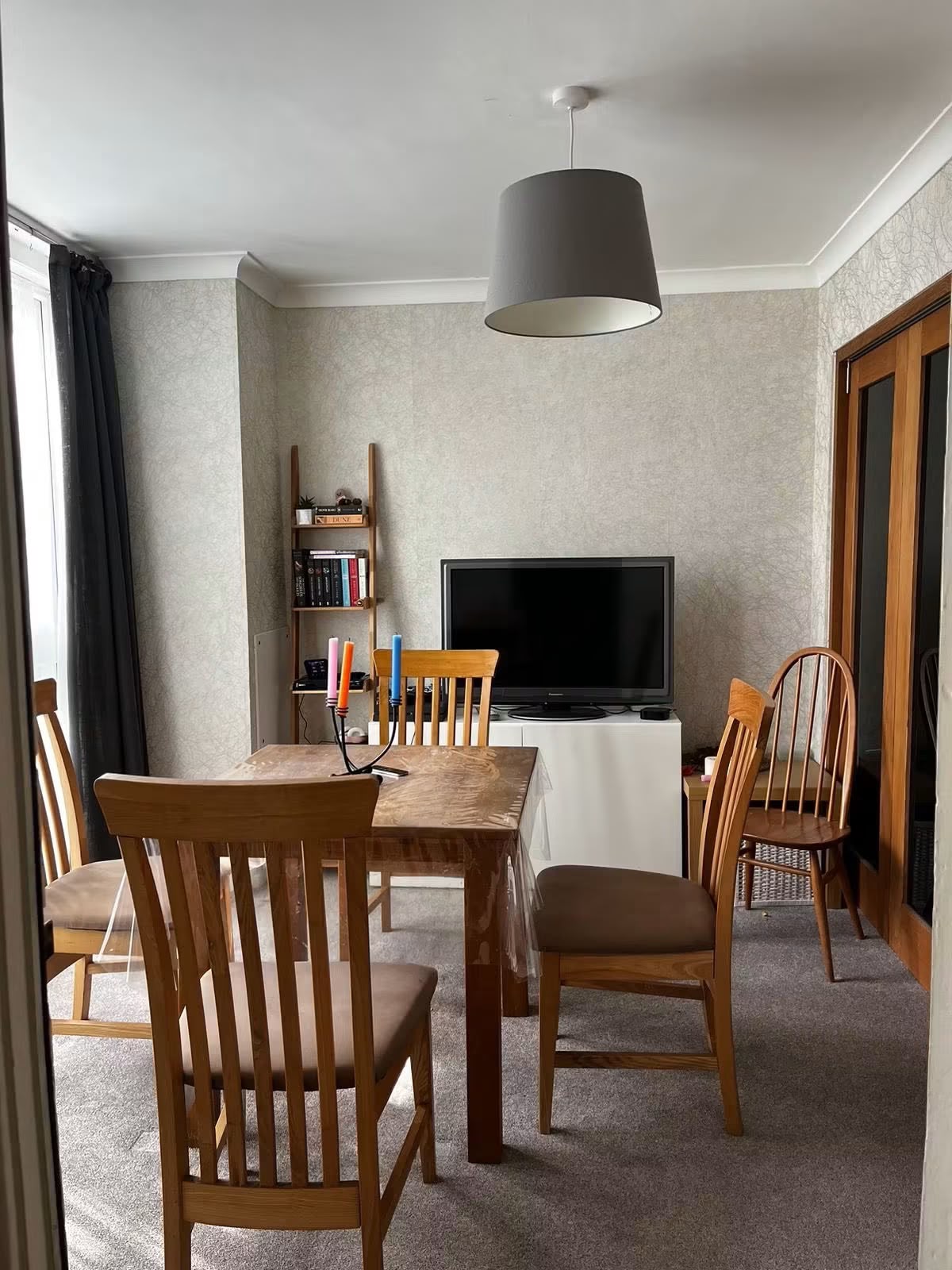 Room Dobson Close in Greater London