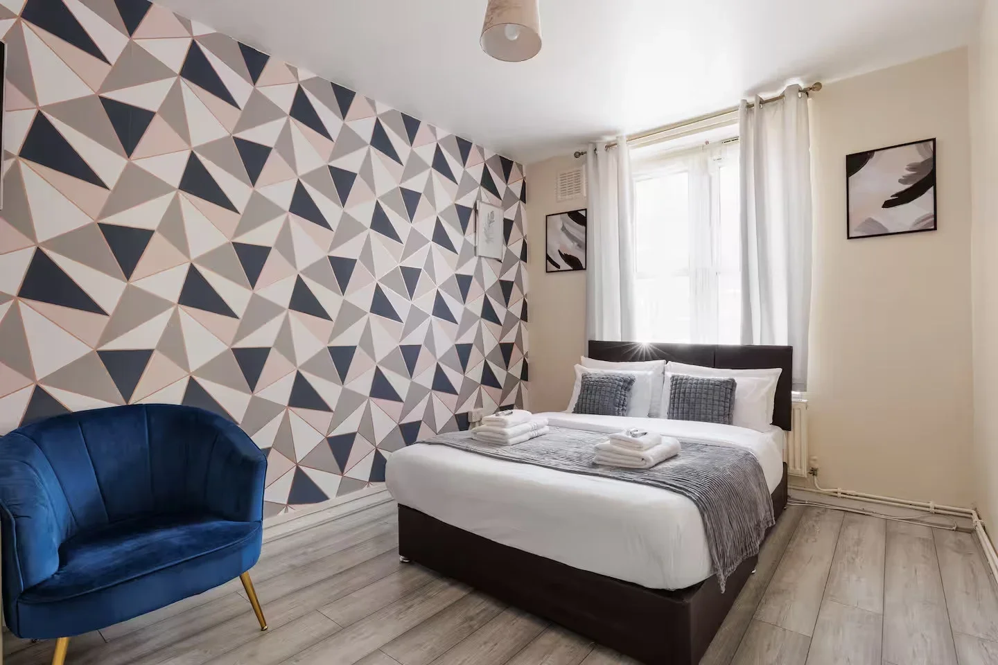 Flat Welland Street in Greater London