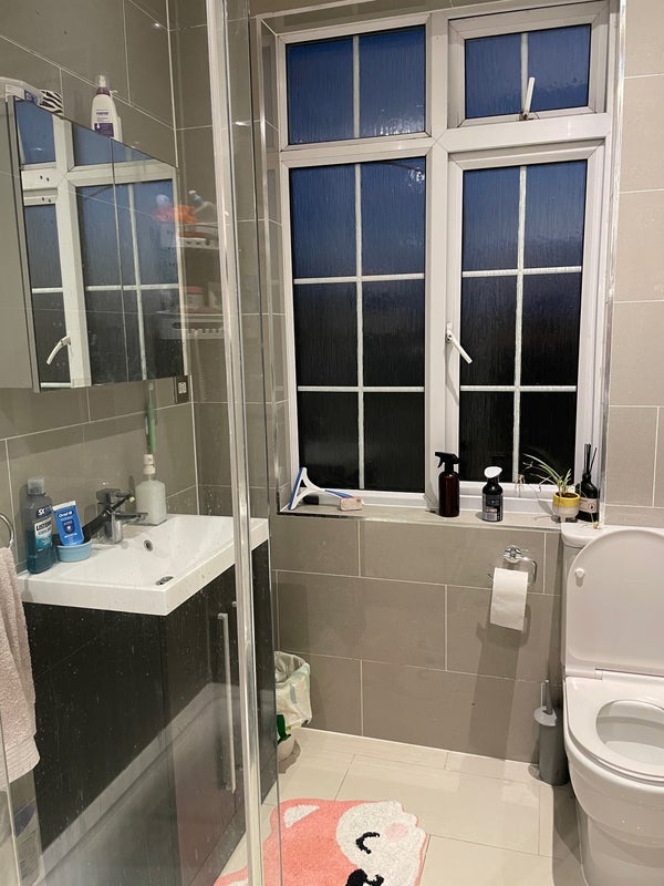 Room Streatham High Road in Greater London