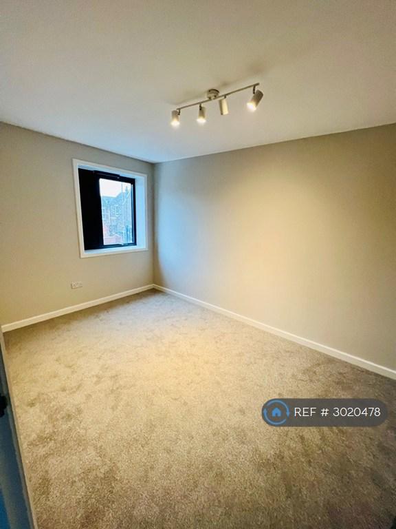 Flat Maidstone Road in Tunbridge Wells