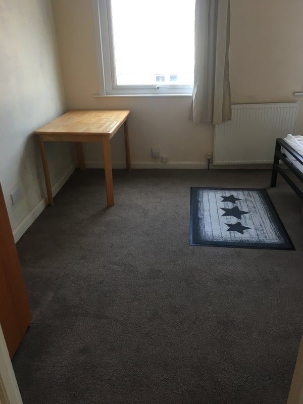 Room Rectory Lane in Chelmsford