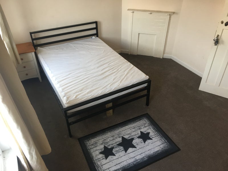 Room Rectory Lane in Chelmsford