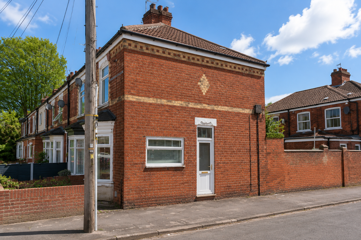 House Reynoldson Street in Hull
