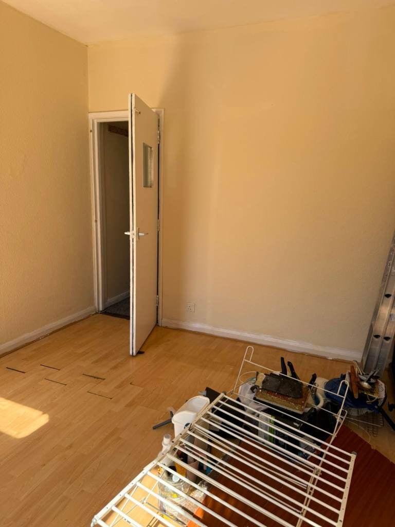 Flat Chadwick Road in Nottingham