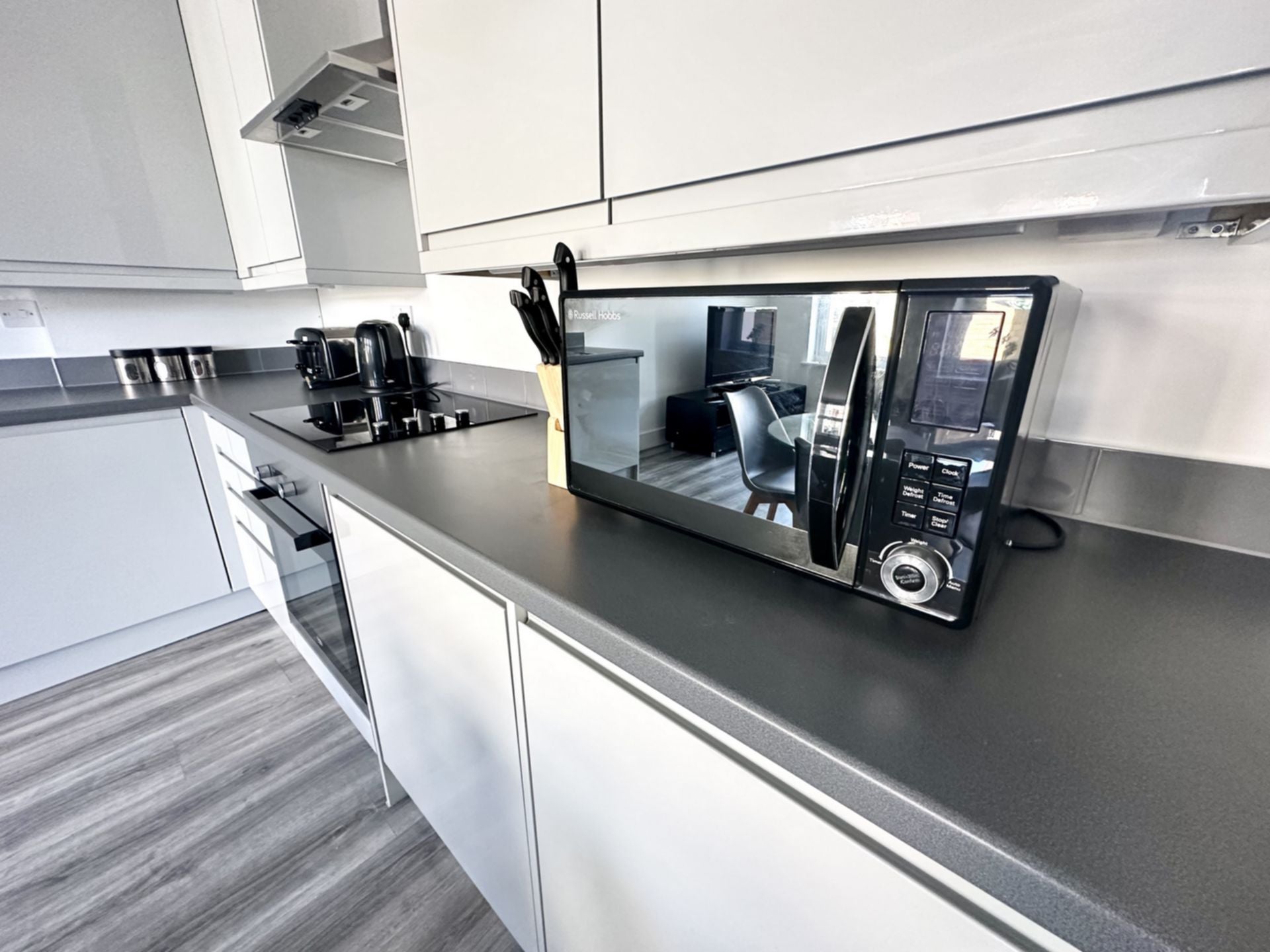 Flat Cheriton Gardens in Folkestone and Hythe District