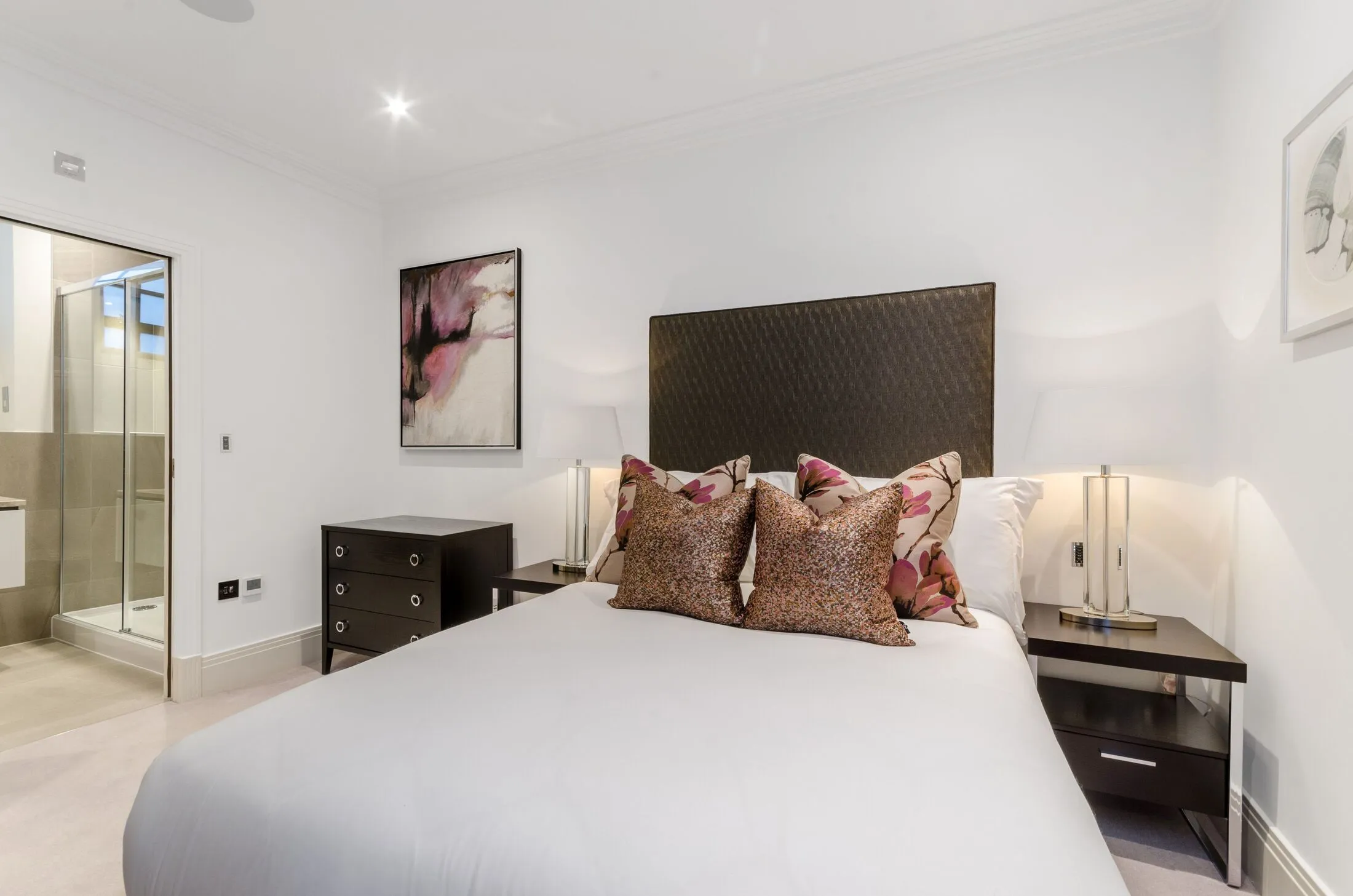 Flat Rainville Road in Greater London