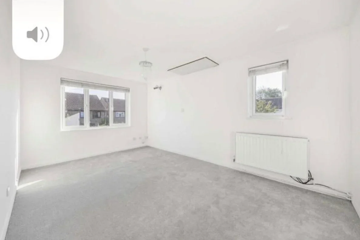 Flat Abbott Close in Greater London