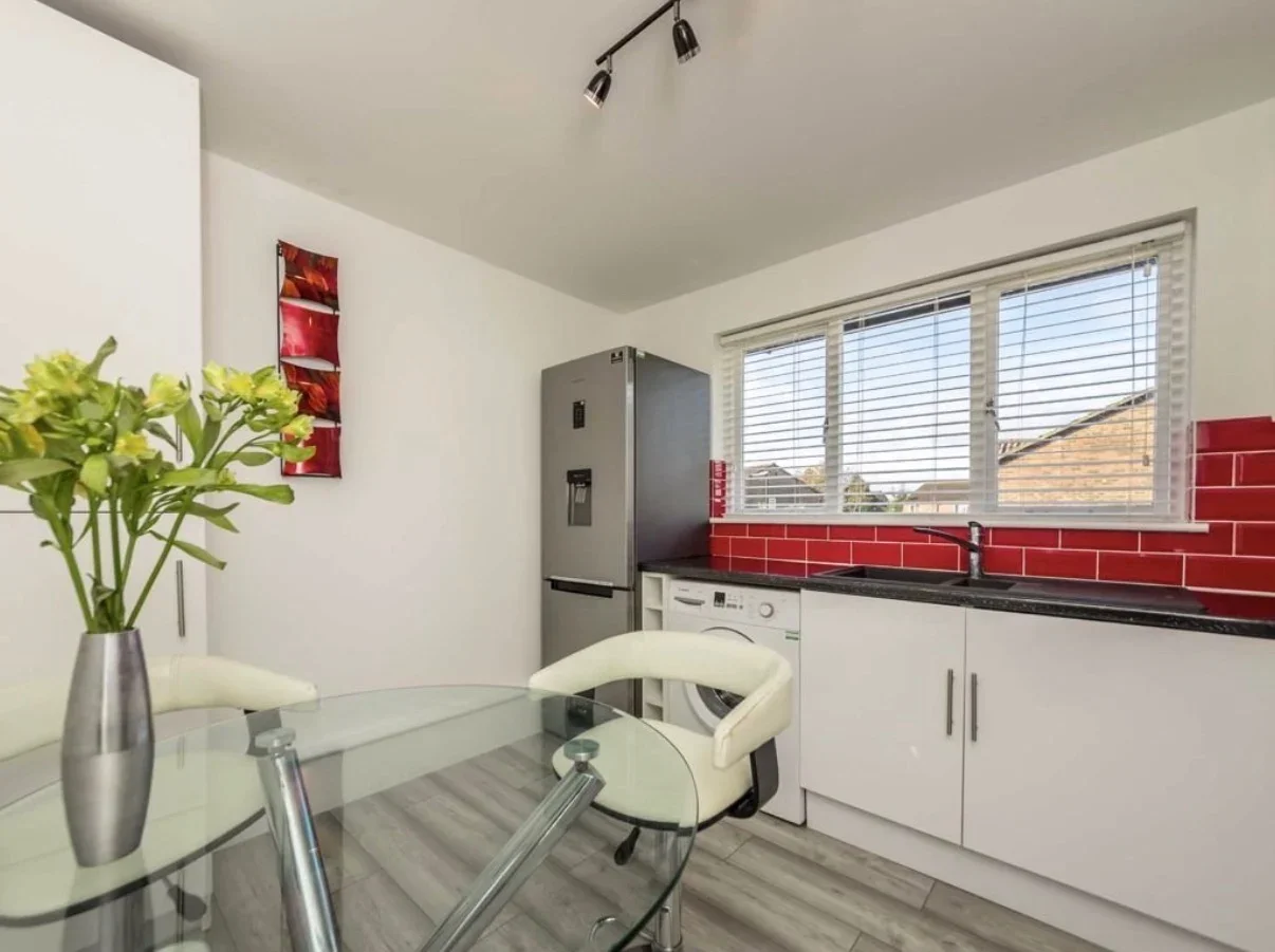 Flat Abbott Close in Greater London