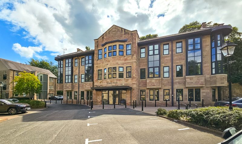 Flat Windsor Court in Crowborough