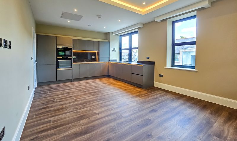 Flat Windsor Court in Crowborough