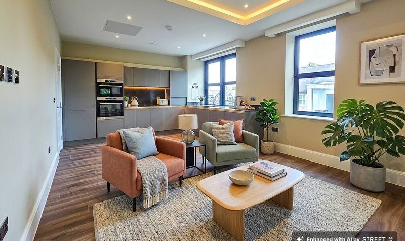 Flat Windsor Court in Crowborough