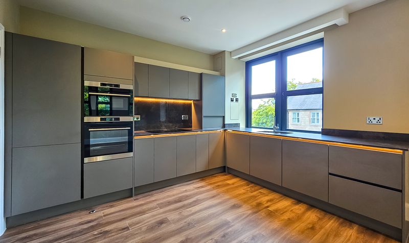 Flat Windsor Court in Crowborough