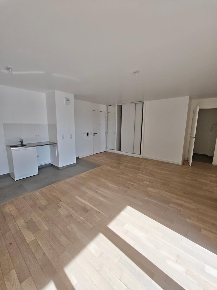 Flat Villa des Fleurs in Courbevoie